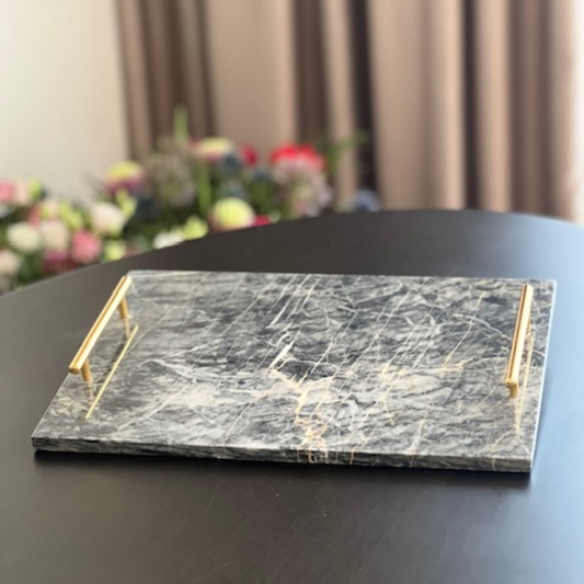 Zwart Marmeren Dienblad met Gouden Handgrepen – 25x35 cm